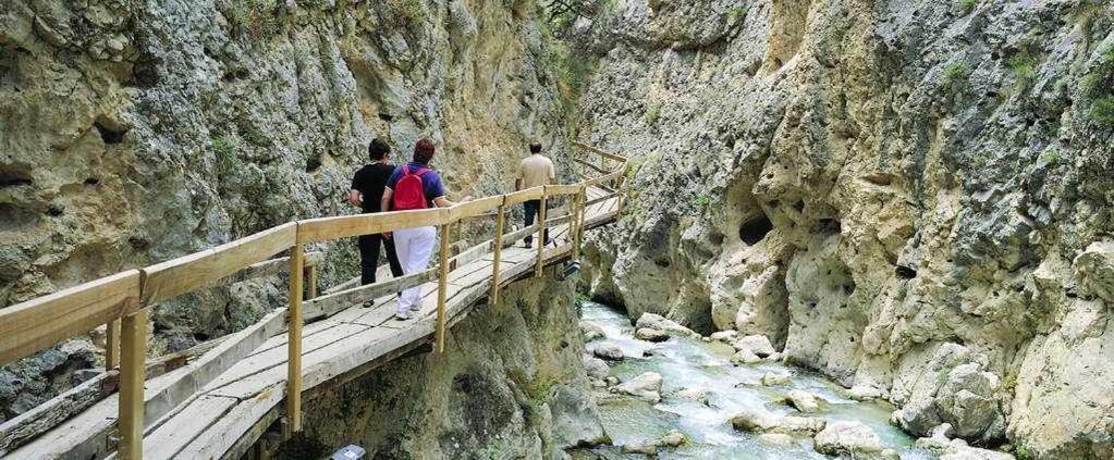 Casas Cueva El Mirador De Galera Pension Buitenkant foto